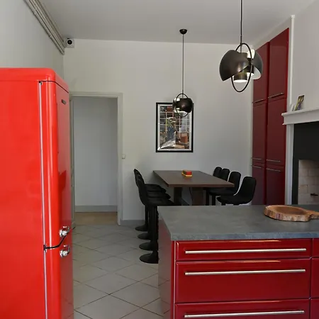 Le Des Perches Vila