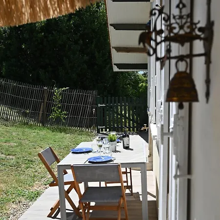 Le Des Perches Vila *