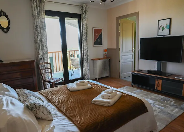 וילה Le Des Perches