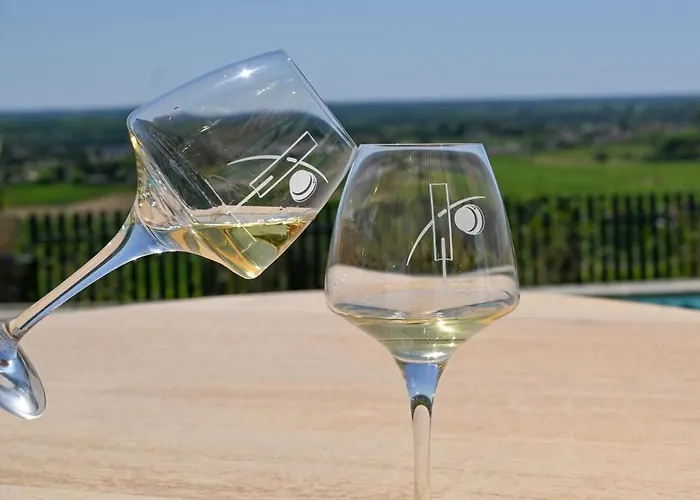 Le Des Perches Villa *